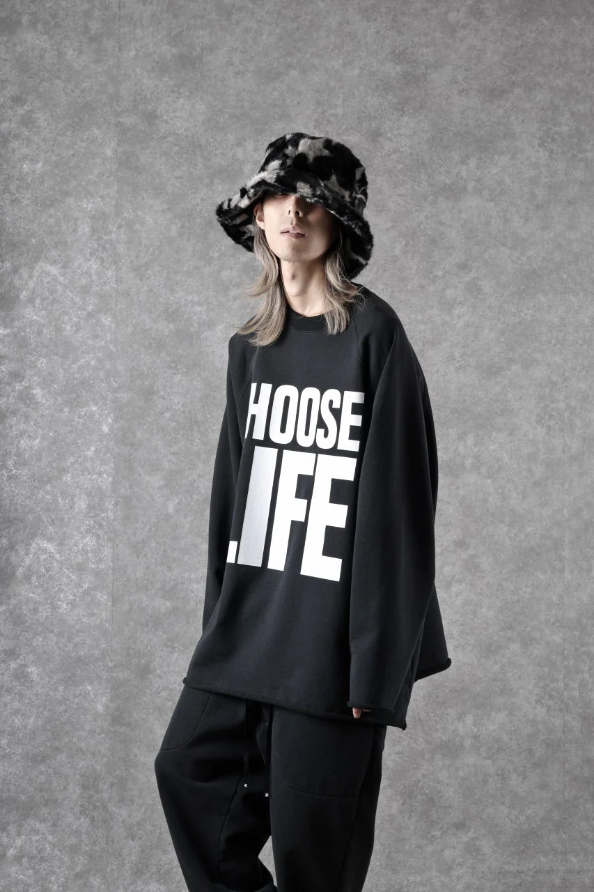 MASTERMIND WORLD x KATHARINE HAMNETT CUTOFF PULLOVER / CHOOSE LIFE (BLACK) - Image 5