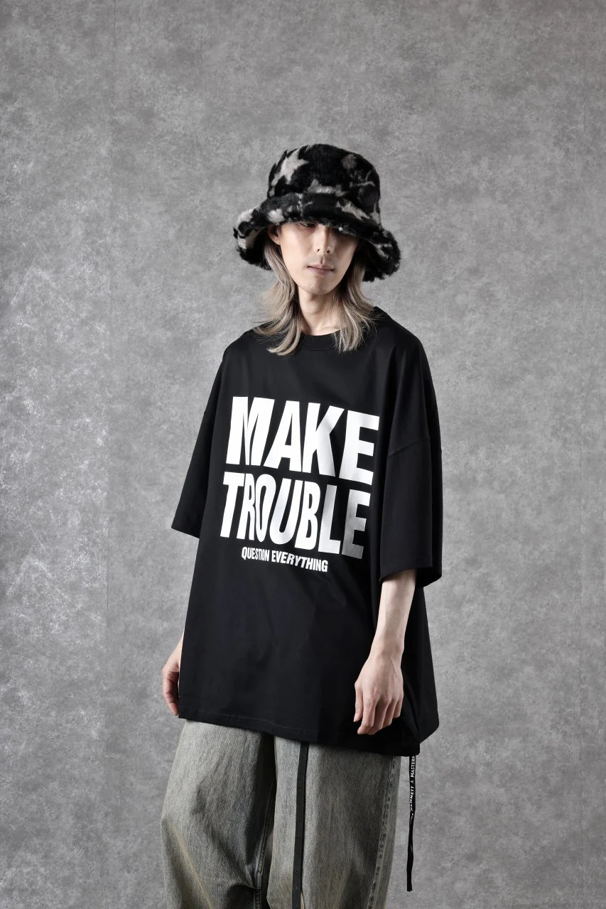 MASTERMIND WORLD x KATHARINE HAMNETT SLOGAN BIG TEE / MAKE TROUBLE (BLACK) - Image 5