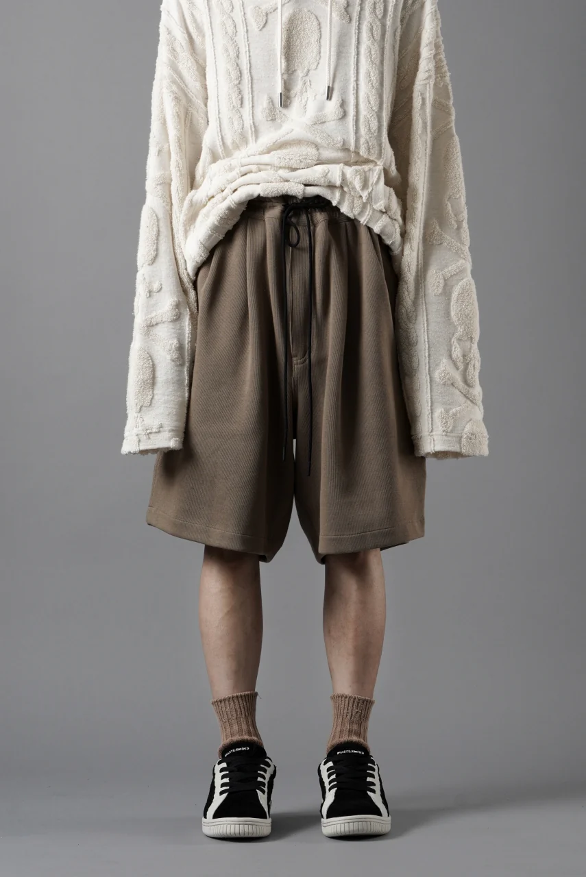 N/07 2 TUCKS EASY SHORTS / RIBBED CARDBOARD KNIT JERSEY (KHAKI) - Image 11