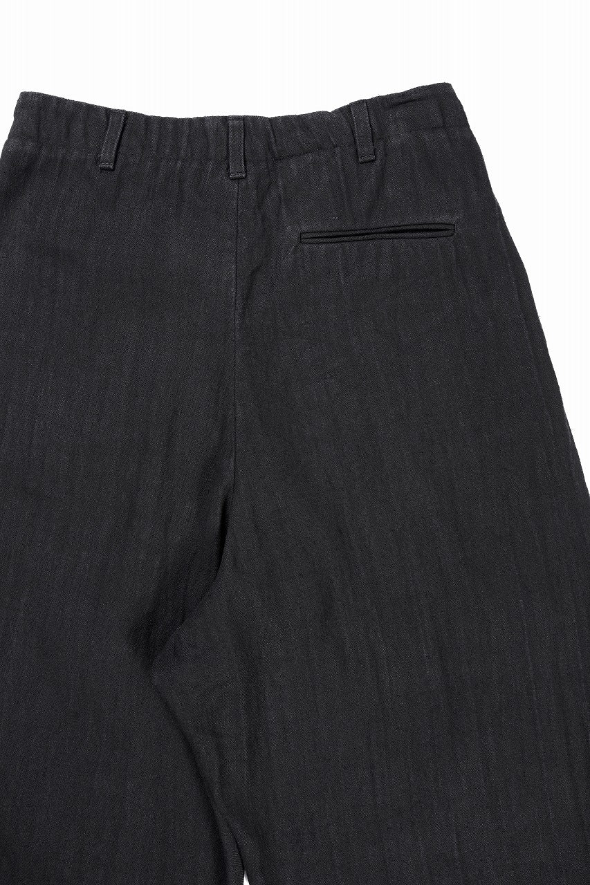N/07 2 TUCKS WIDE TAPERED TROUSERS / HERRING BONE (GARMENT DYED) (BLACK) - Image 14