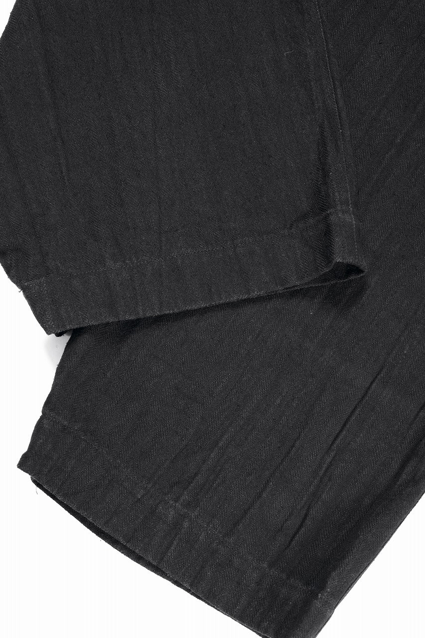 N/07 2 TUCKS WIDE TAPERED TROUSERS / HERRING BONE (GARMENT DYED) (BLACK) - Image 17