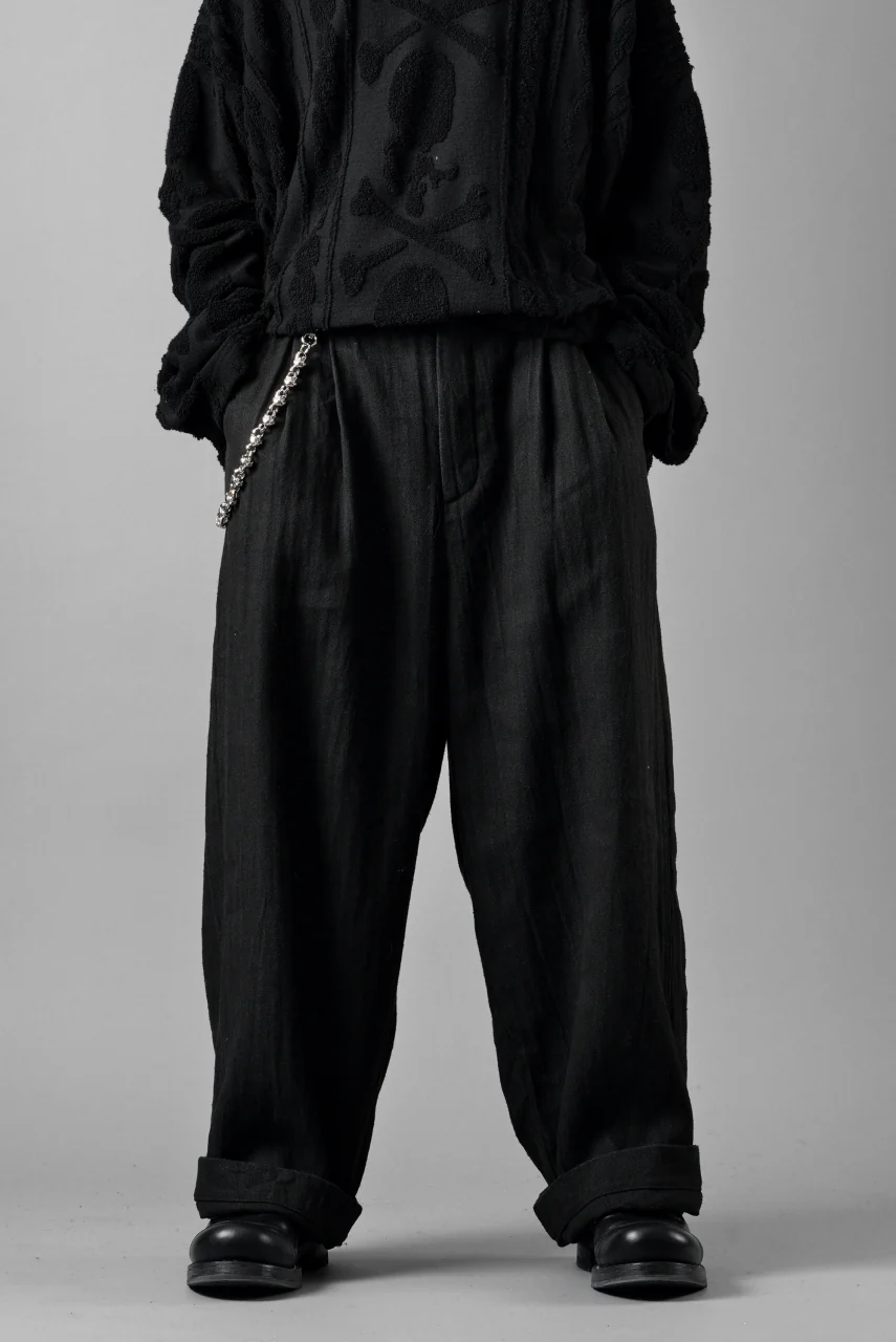 N/07 2 TUCKS WIDE TAPERED TROUSERS / HERRING BONE (GARMENT DYED) (BLACK) - Image 19