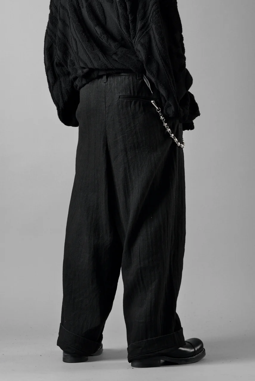 N/07 2 TUCKS WIDE TAPERED TROUSERS / HERRING BONE (GARMENT DYED) (BLACK) - Image 20