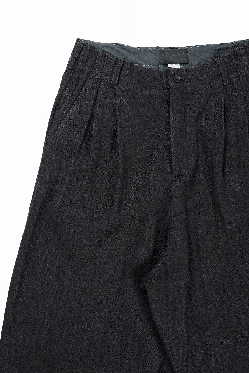 N/07 2 TUCKS WIDE TAPERED TROUSERS / HERRING BONE (GARMENT DYED) (BLACK) - Image 5