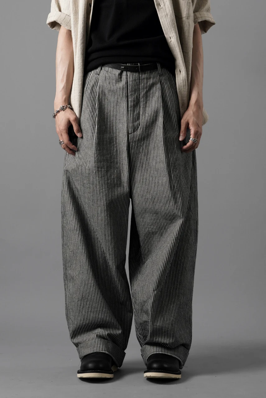 N/07 2TUCKS WIDE TAPERED TROUSERS / SELVEDGE HICKORY STRIPES DENIM (ONE WASHED) (BLACK x WHITE) - Image 15