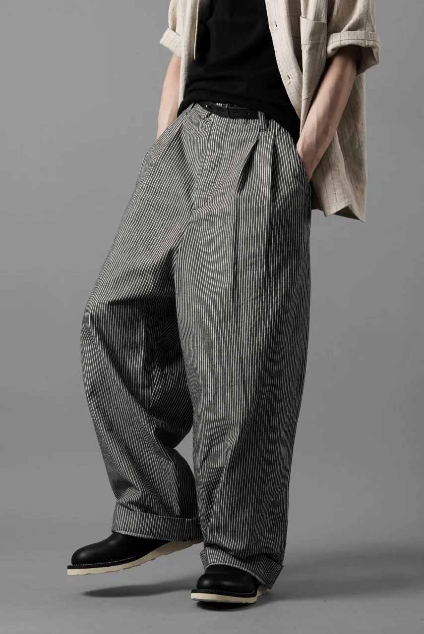 N/07 2TUCKS WIDE TAPERED TROUSERS / SELVEDGE HICKORY STRIPES DENIM (ONE WASHED) (BLACK x WHITE) - Image 16