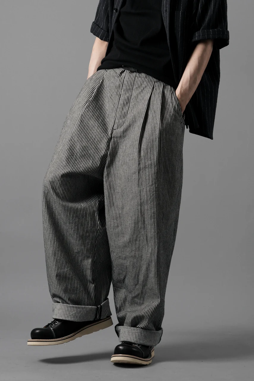 N/07 2TUCKS WIDE TAPERED TROUSERS / SELVEDGE HICKORY STRIPES DENIM (ONE WASHED) (BLACK x WHITE) - Image 22