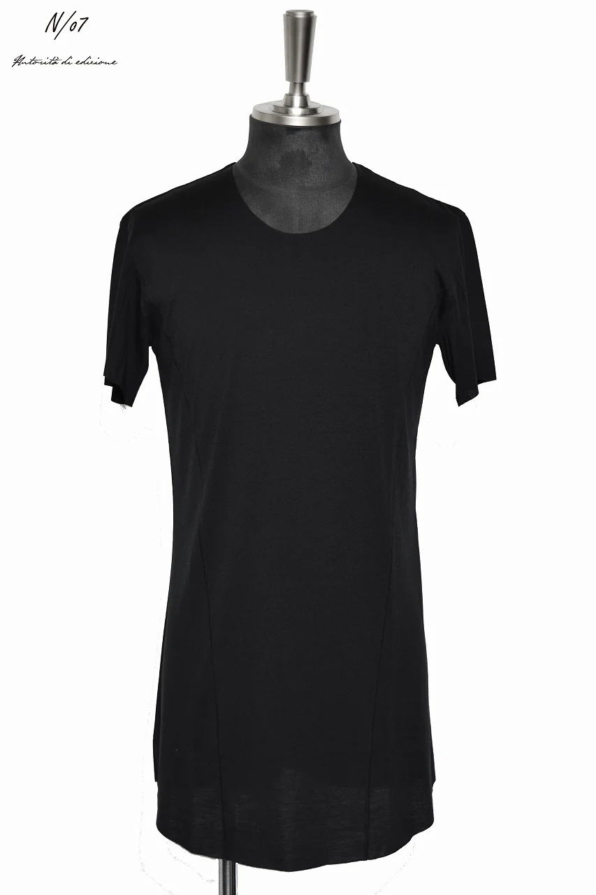 N/07 curved seam Tee "SMOOTH TECH" (BLACK)