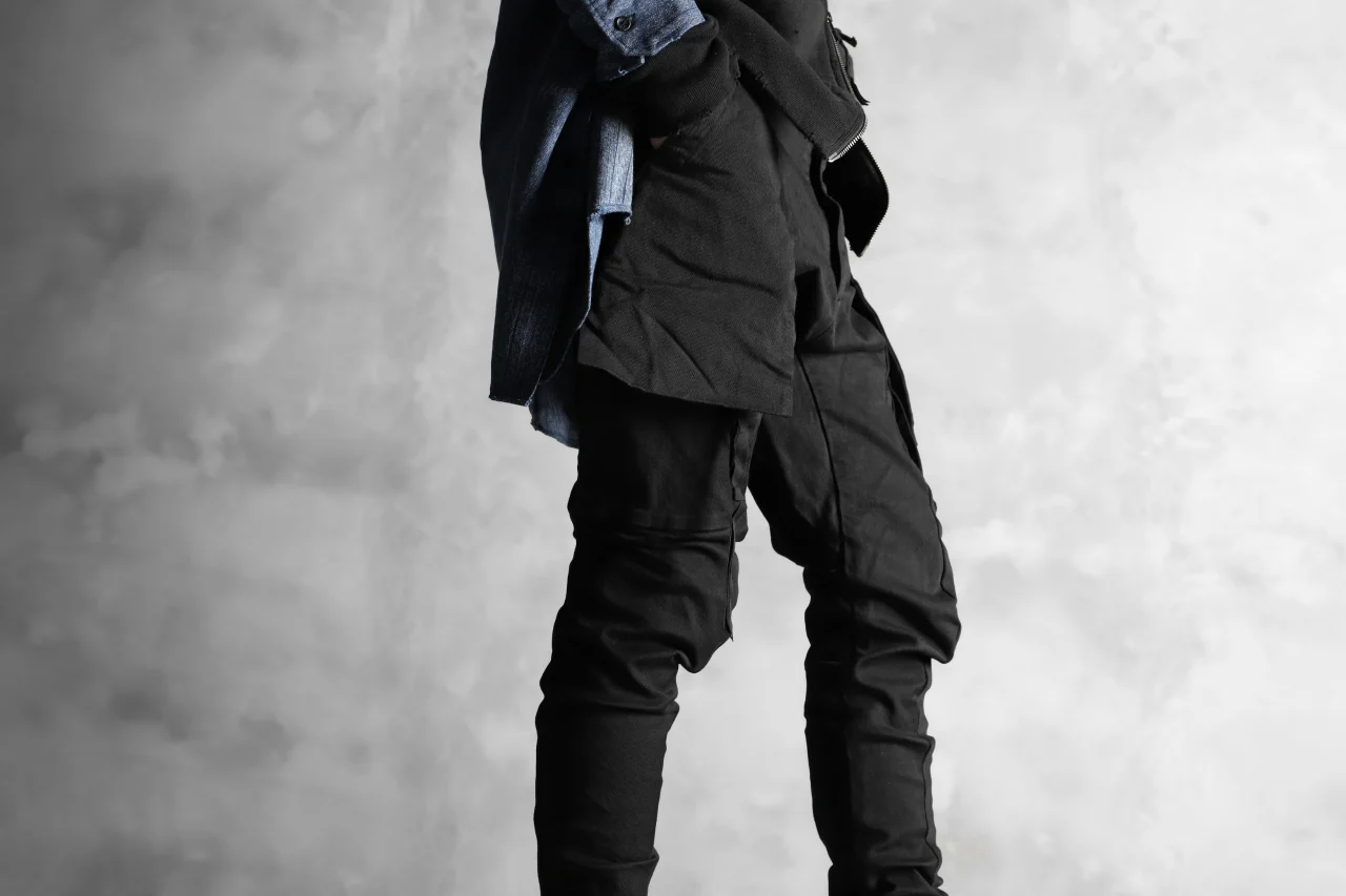 N/07 exclusive CONSTRUCTIVE LAYERED CARGO JODHPURS [ Stretch Weapon / Object Dye ] (BLACK) - Image 32