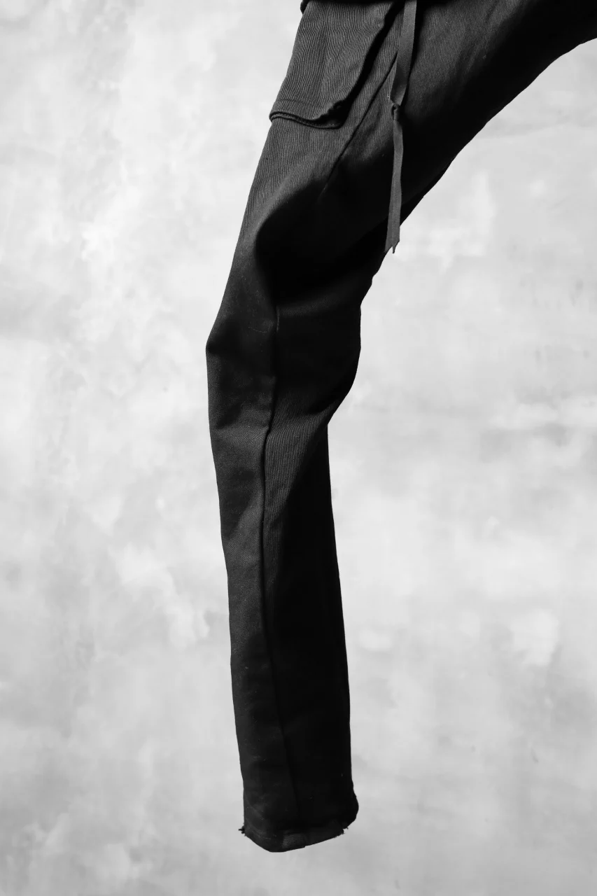 N/07 exclusive CONSTRUCTIVE LAYERED CARGO JODHPURS [ Stretch Weapon / Object Dye ] (BLACK) - Image 9