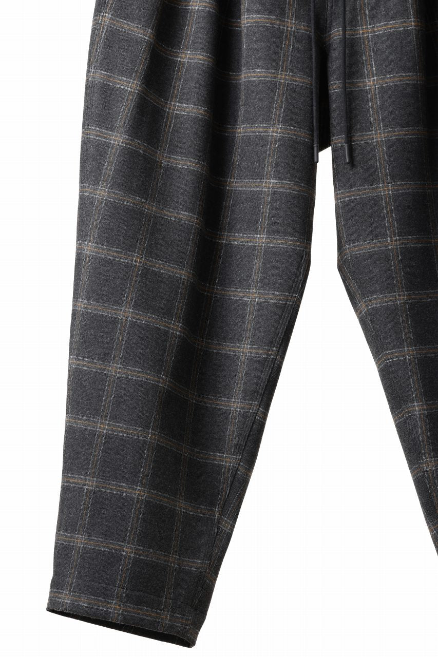 N/07 exclusive EASY WAIST TAPERED PANTS / T/R DOUBLE SIDE BRUSHED 2WAY STRETCH (CHECK) - Image 5