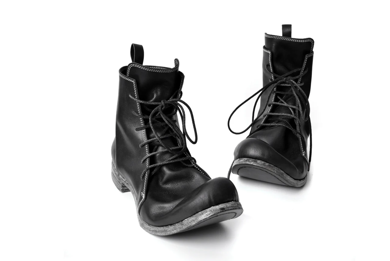 N/07 Laced Mid Boots / Cavallo di Giappone(hand-oiled) (BLACK) - Image 48