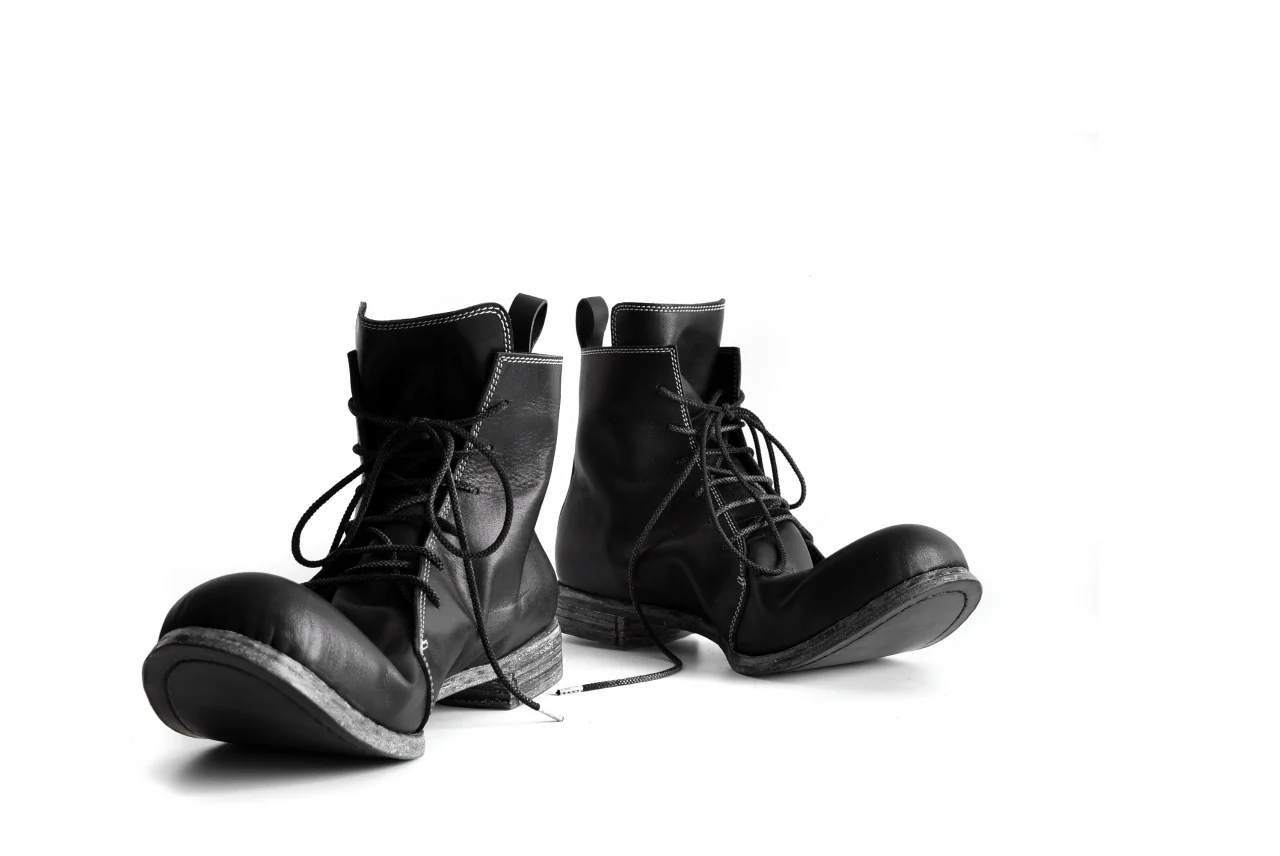 N/07 Laced Mid Boots / Cavallo di Giappone(hand-oiled) (BLACK) - Image 50
