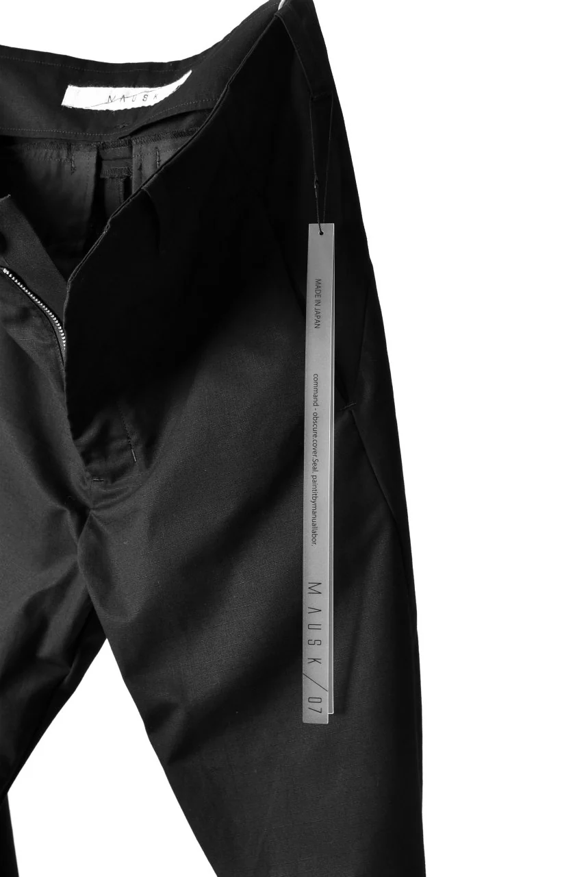 N/07 "MAUSK Detail" 3-DIMENSION CURVE CROPPED PANTS (BLACK) - Image 13
