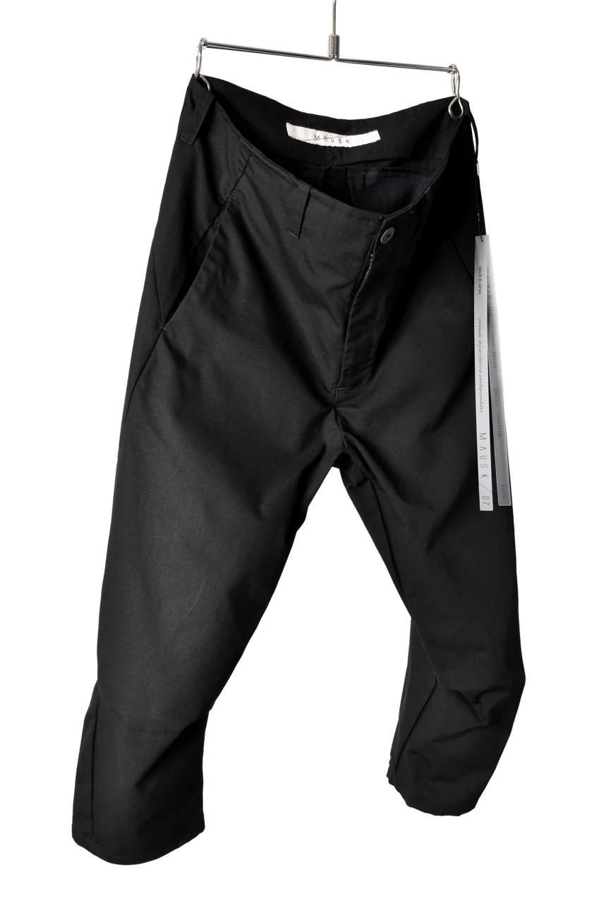 N/07 "MAUSK Detail" 3-DIMENSION CURVE CROPPED PANTS (BLACK) - Image 3