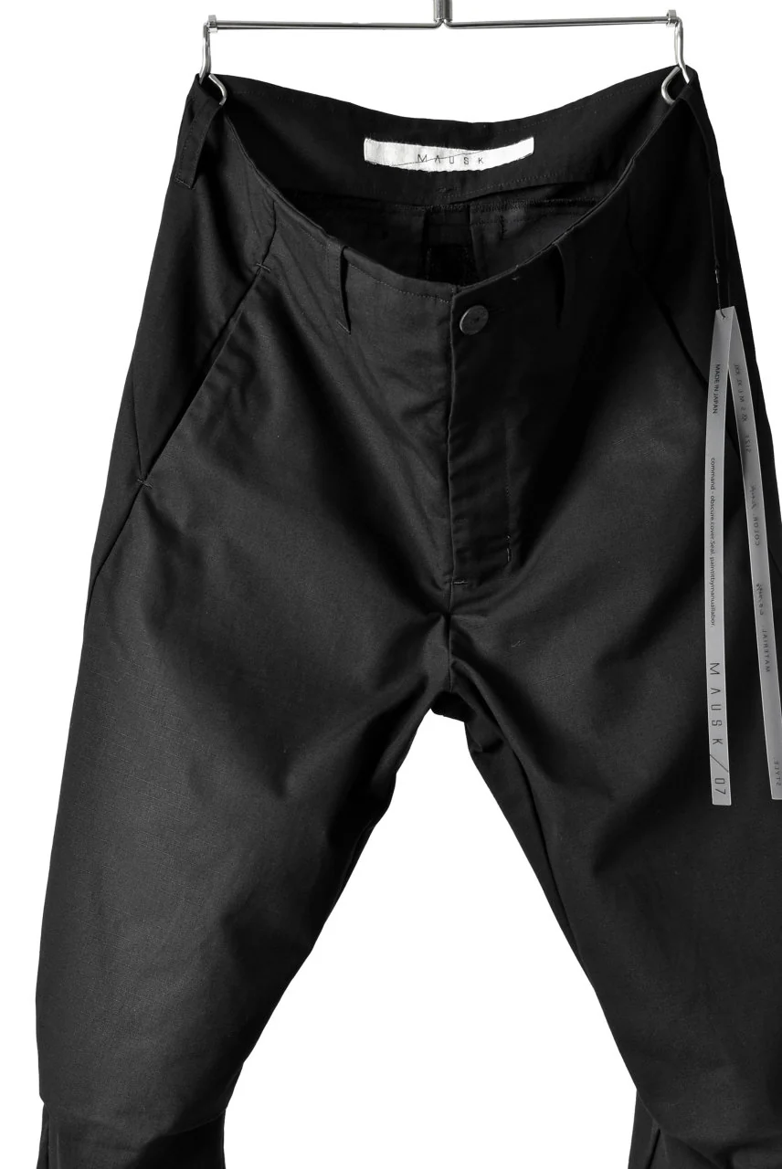 N/07 "MAUSK Detail" 3-DIMENSION CURVE CROPPED PANTS (BLACK) - Image 9
