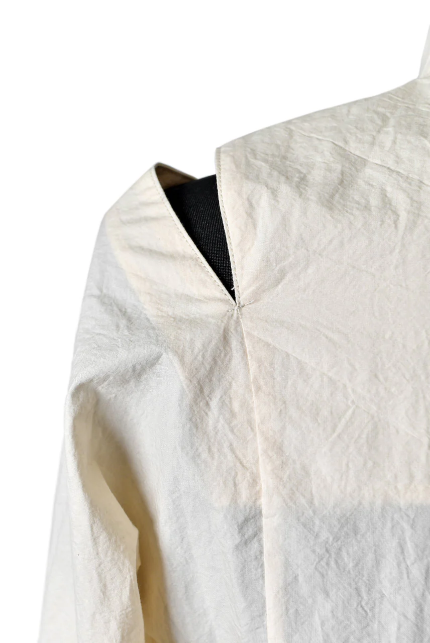 N/07 "MAUSK Detail" SLIT-SHOULDER LONG SHIRT (ECRU) - Image 17