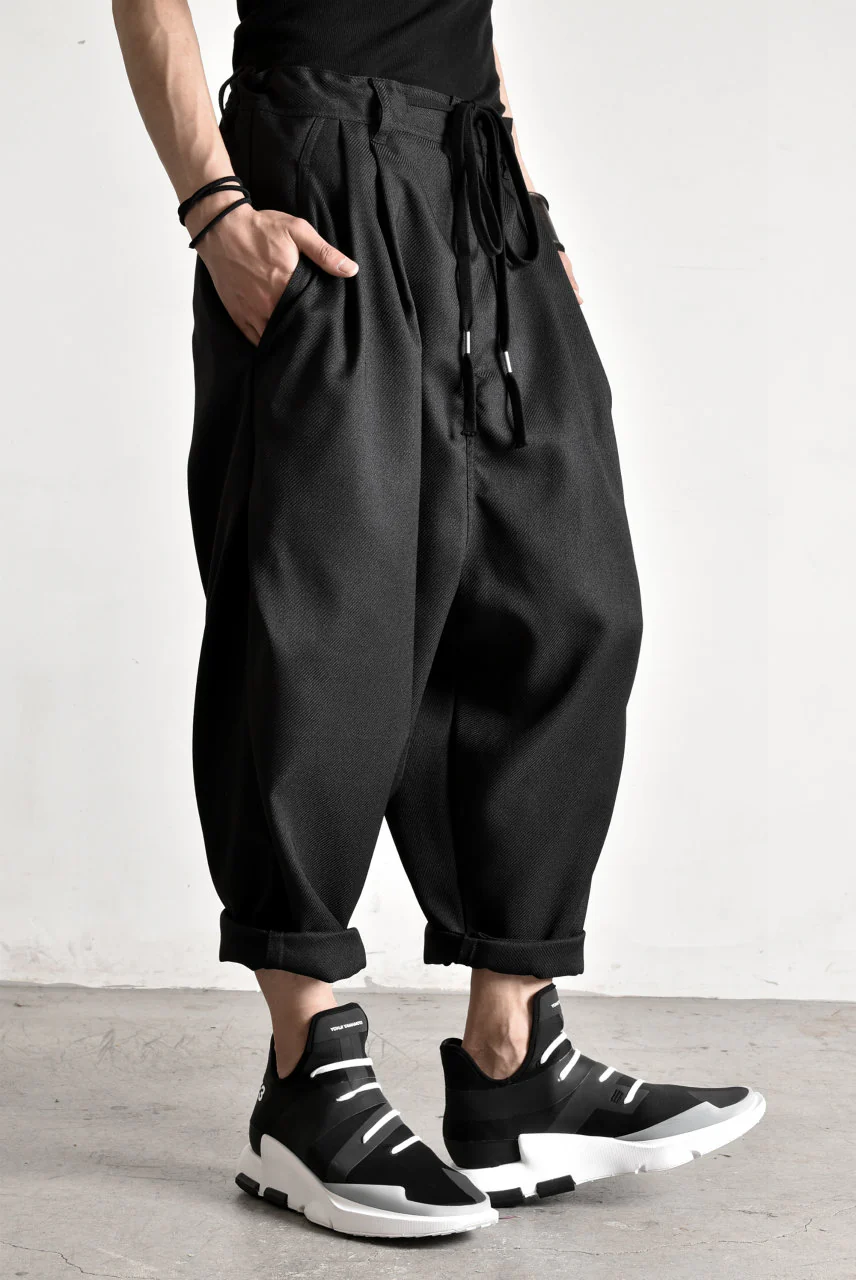N/07 "MAUSK Detail" Three Dimensional Wide Tuck / Dart Cropped Pants #2 (BLACK) - Image 35