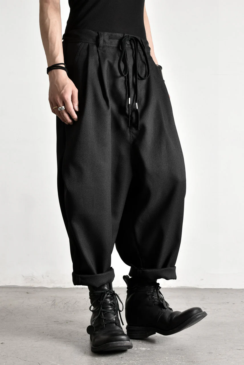 N/07 "MAUSK Detail" Three Dimensional Wide Tuck / Dart Cropped Pants #2 (BLACK) - Image 43