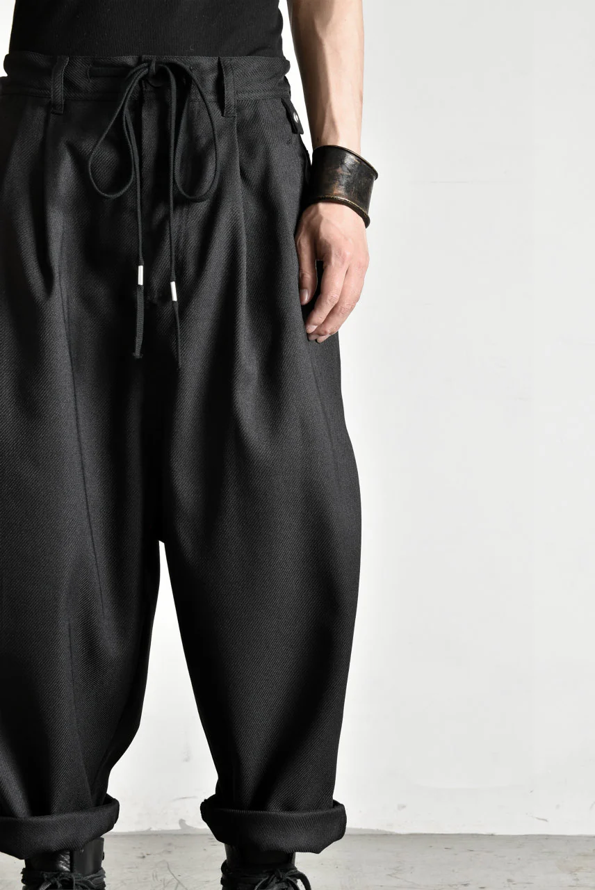 N/07 "MAUSK Detail" Three Dimensional Wide Tuck / Dart Cropped Pants #2 (BLACK) - Image 44