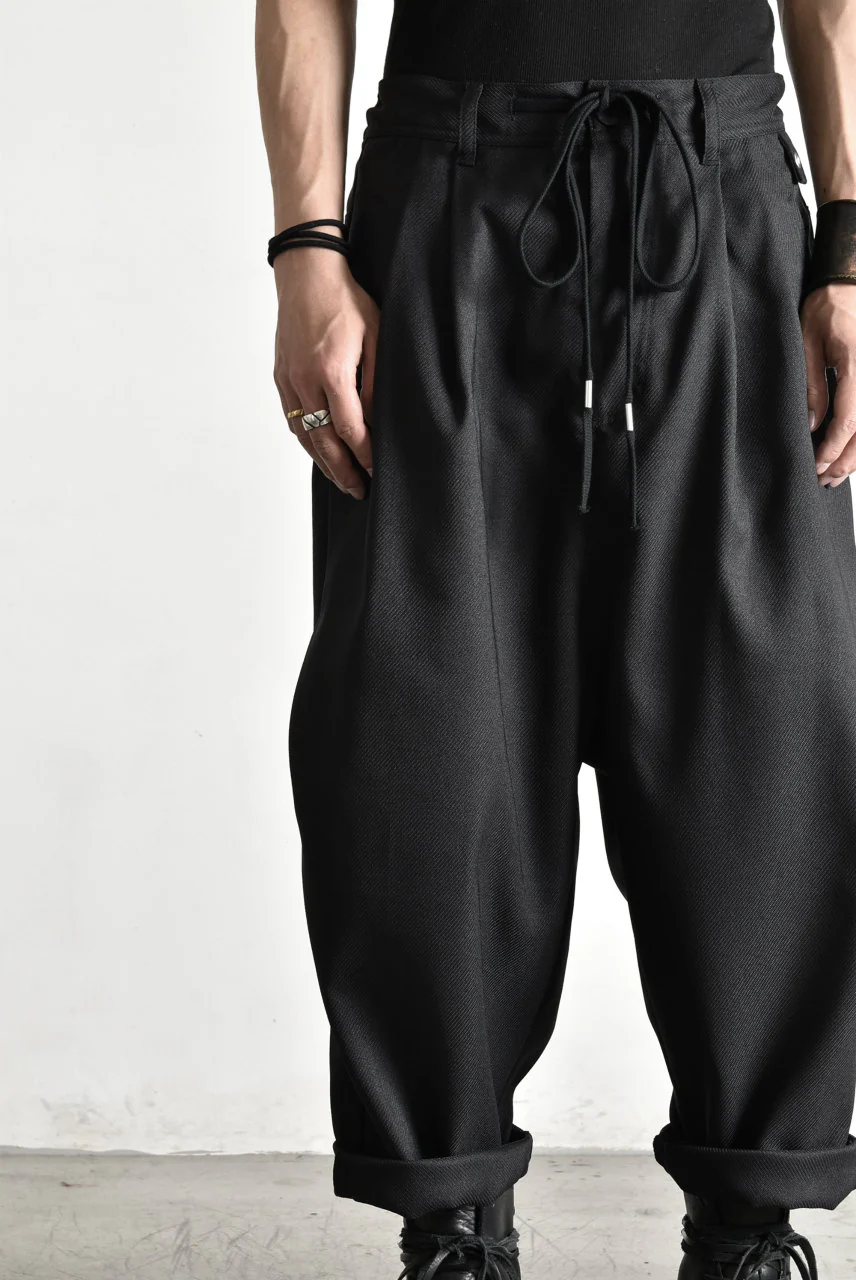 N/07 "MAUSK Detail" Three Dimensional Wide Tuck / Dart Cropped Pants #2 (BLACK) - Image 45