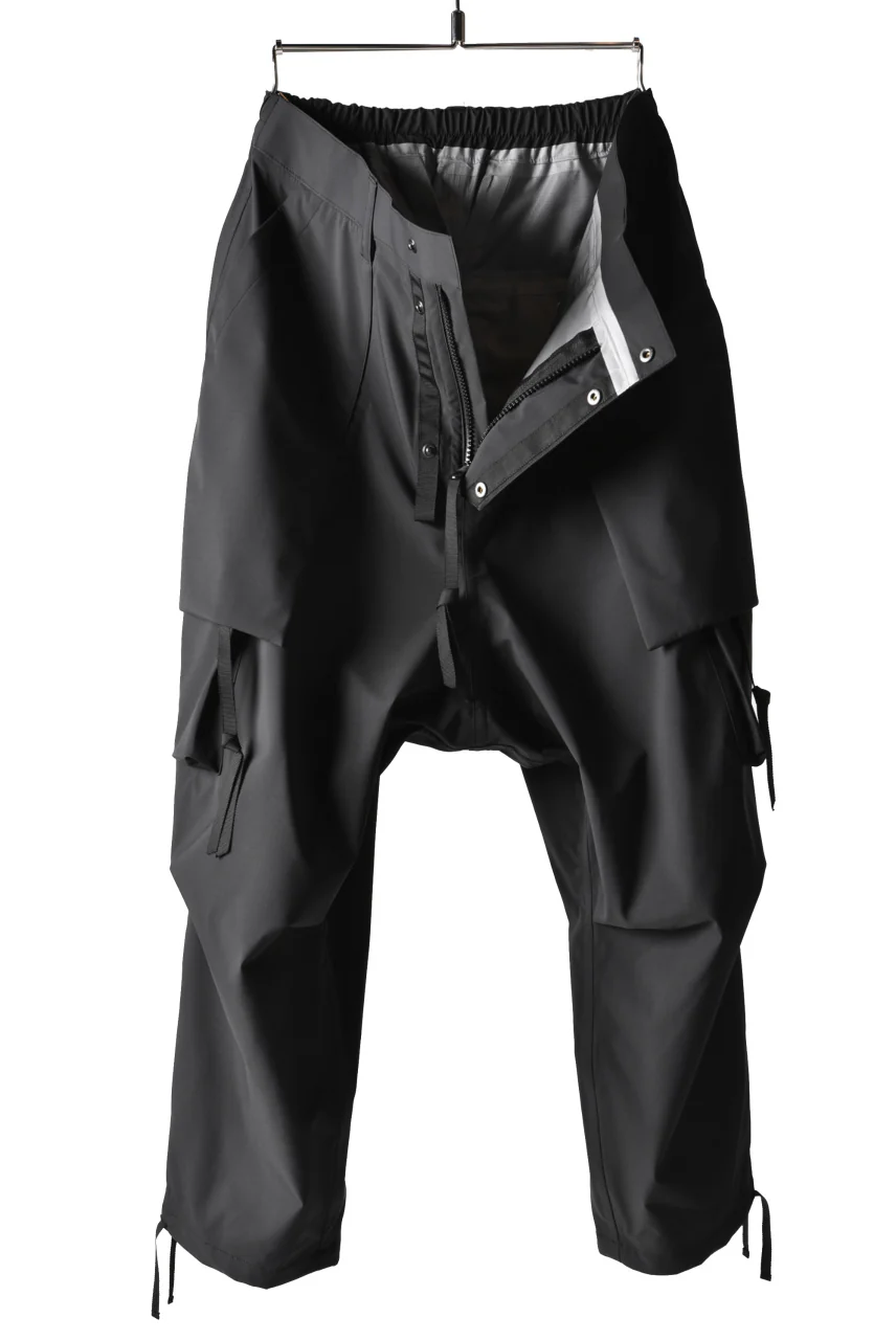 N/07 schoeller® Pro-Tech System Cargo Pants / Black Grosgrain - Image 2