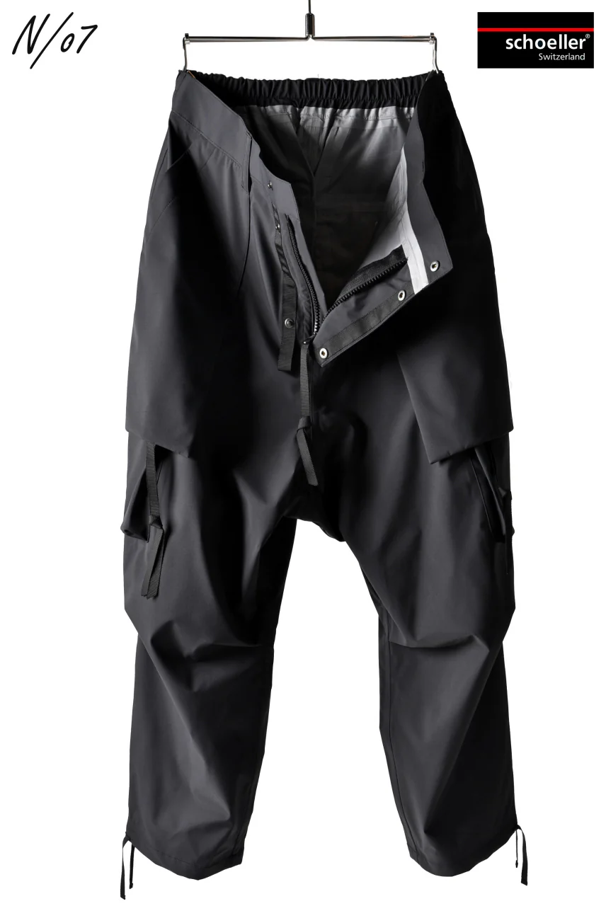 N/07 schoeller® Pro-Tech System Cargo Pants / Black Grosgrain - Image 3