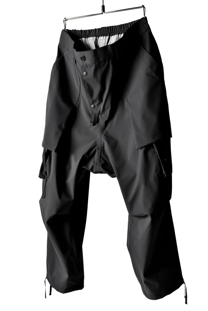 N/07 schoeller® Pro-Tech System Cargo Pants / Black Grosgrain - Image 4