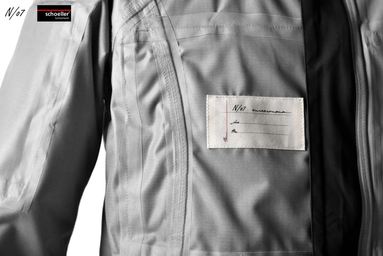 N/07 schoeller® Pro-Tech System Hooded Jacket / Black Grosgrain - Image 27
