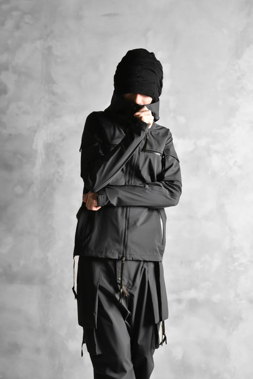 N/07 schoeller® Pro-Tech System Hooded Jacket / Black Grosgrain - Image 31