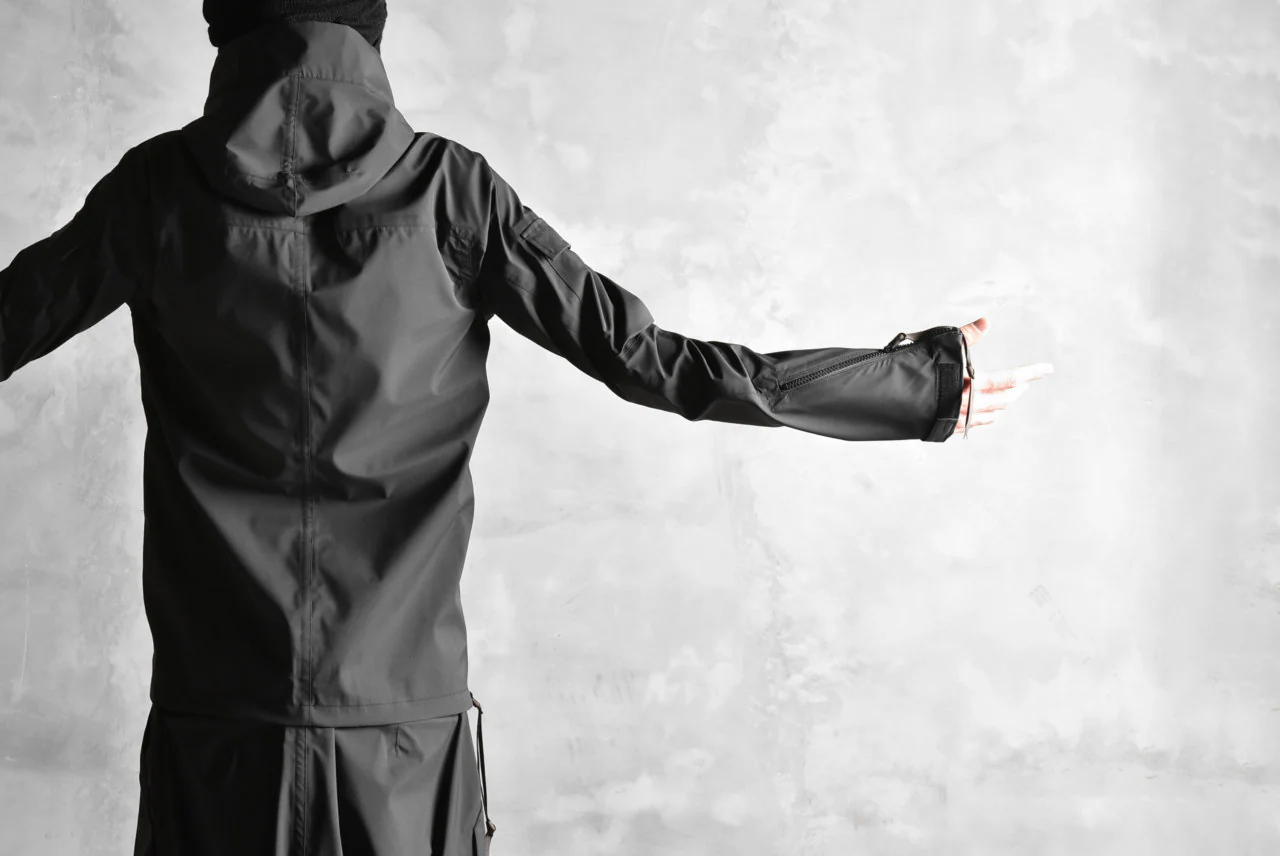 N/07 schoeller® Pro-Tech System Hooded Jacket / Black Grosgrain - Image 46