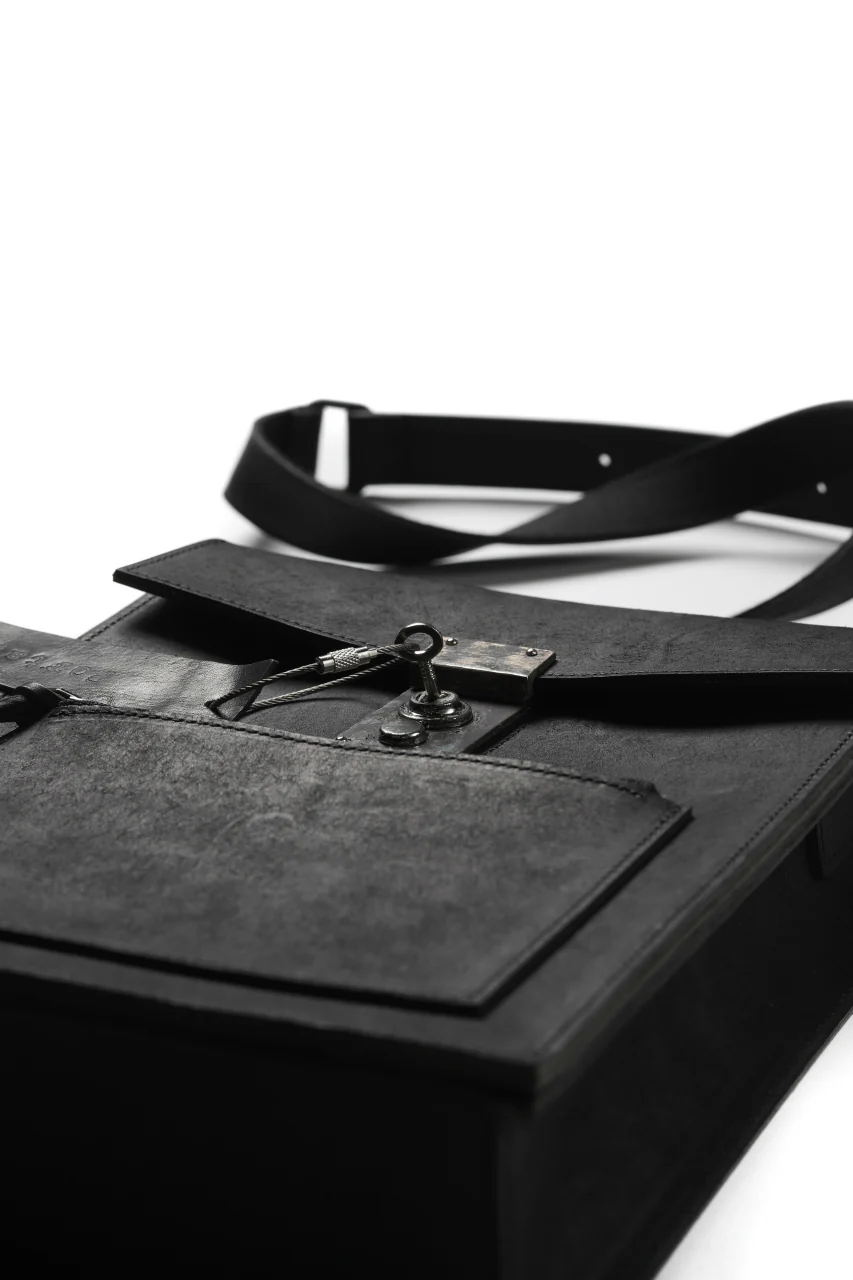 Portaille "Atelier Made" exclusive SHOULDER BAG / PUEBLO by Badalassi Carlo (BLACK) - Image 7