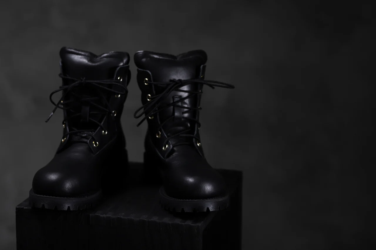 Portaille exclusive LEX-W20 TREK Laced Boots / VACCHETTA SMOOTH (BLACK / GOLD EYELET) - Image 42