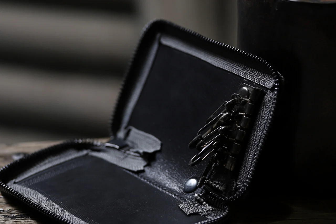 Portaille "Limited Made" ZIP KEY CASE / REVERSED CULATTA (BLACK-A) - Image 27