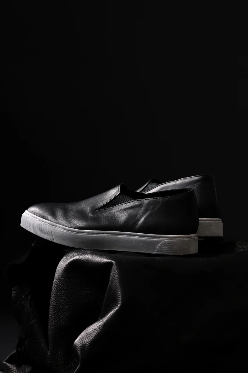 Portaille LOW SLIP SHOES / WAXED HORSE (BLACK x DUST WHITE) - Image 33