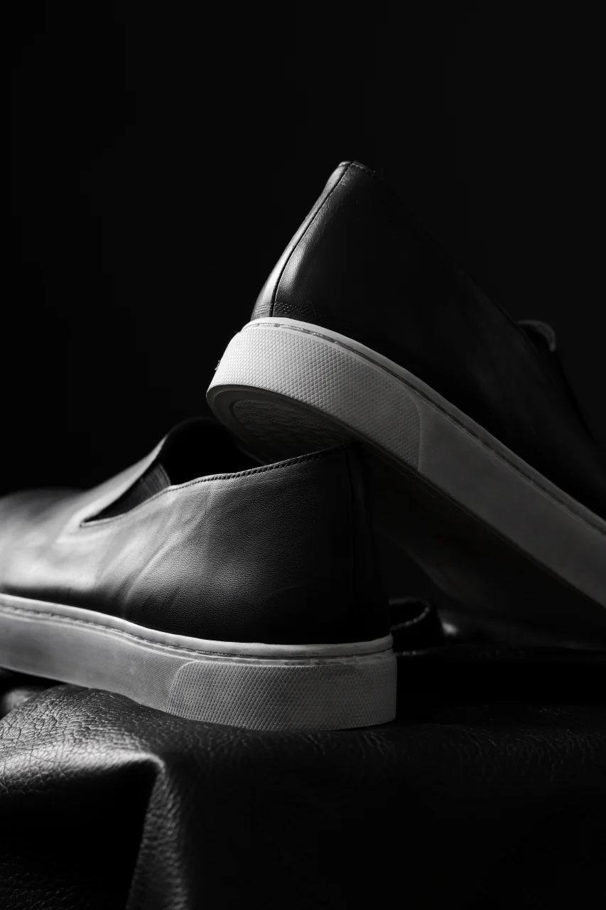 Portaille LOW SLIP SHOES / WAXED HORSE (BLACK x DUST WHITE) - Image 35