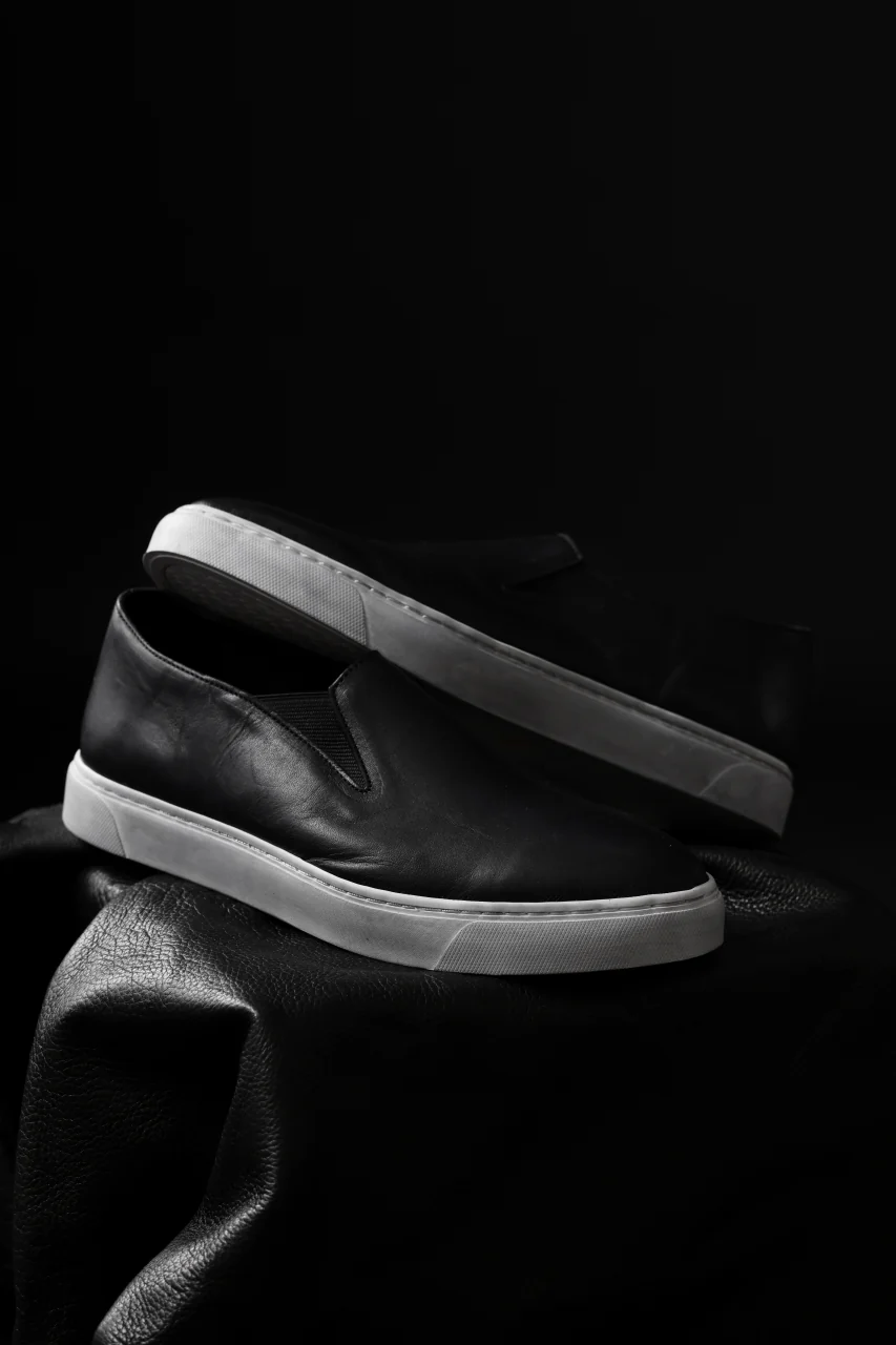 Portaille LOW SLIP SHOES / WAXED HORSE (BLACK x DUST WHITE) - Image 37