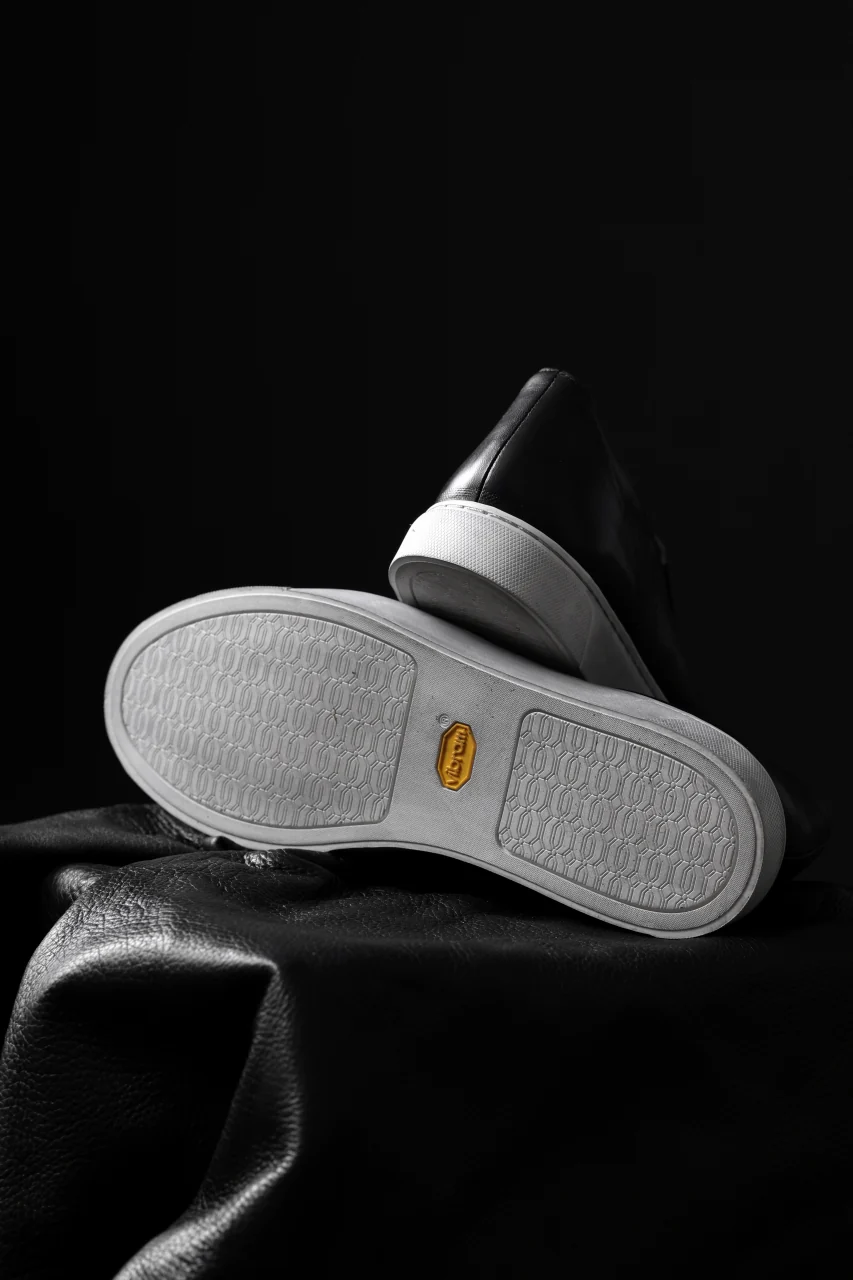 Portaille LOW SLIP SHOES / WAXED HORSE (BLACK x DUST WHITE) - Image 38