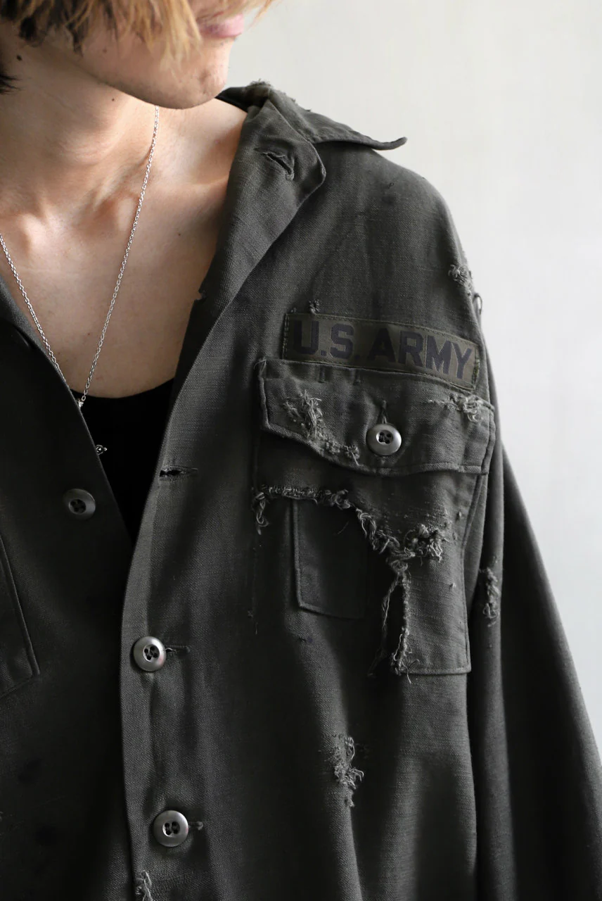 RESURRECTION HANDMADE distressed army shirt (DYEING KHAKI) - Image 10