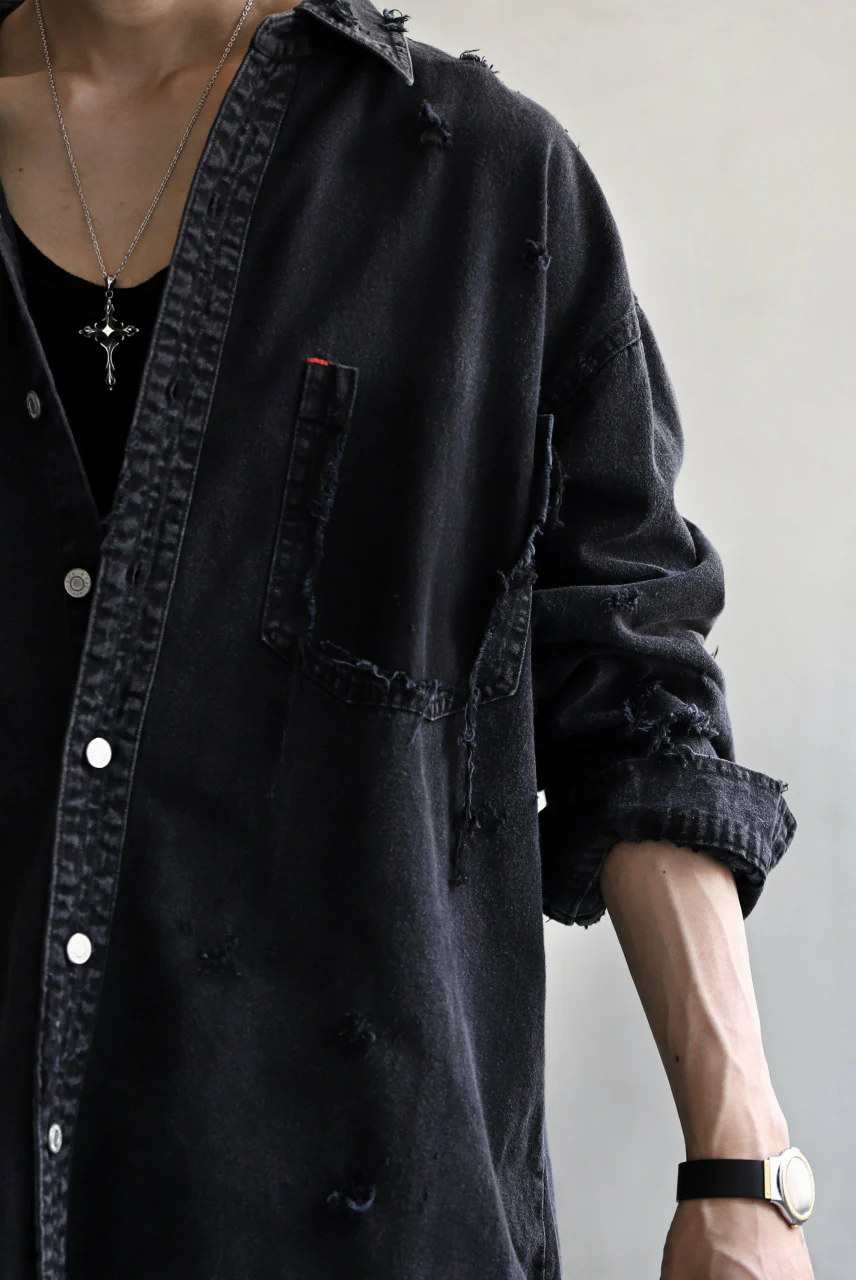RESURRECTION HANDMADE distressed denim coverall shirt (DYEING BLACK INDIGO) - Image 10