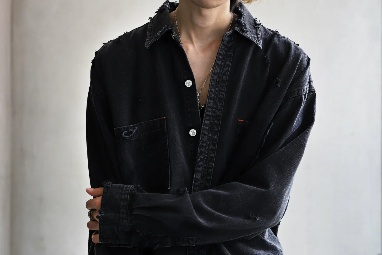 RESURRECTION HANDMADE distressed denim coverall shirt (DYEING BLACK INDIGO) - Image 27