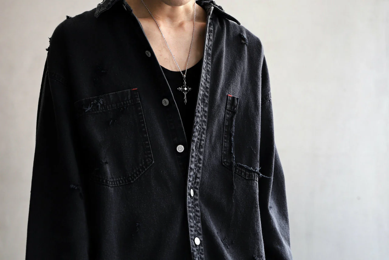 RESURRECTION HANDMADE distressed denim coverall shirt (DYEING BLACK INDIGO) - Image 28