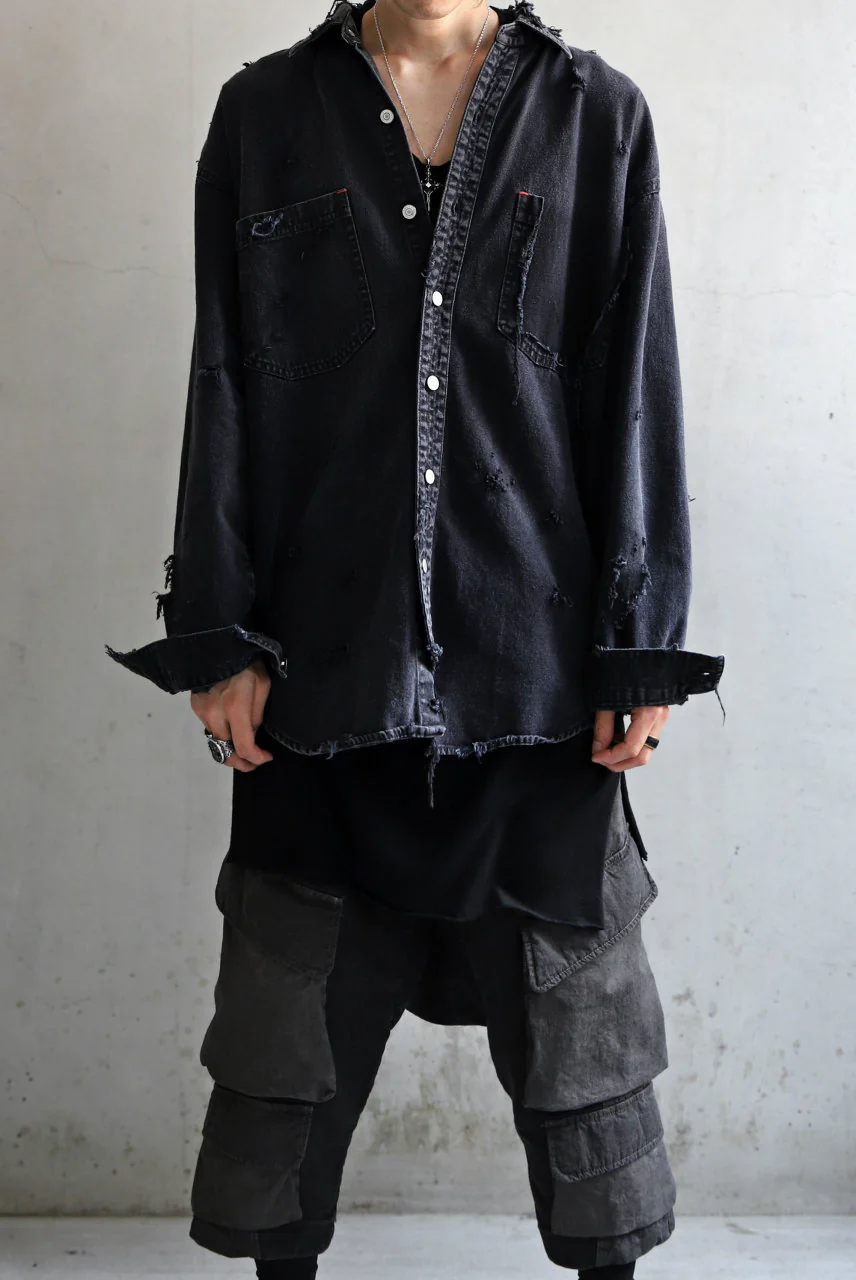 RESURRECTION HANDMADE distressed denim coverall shirt (DYEING BLACK INDIGO) - Image 7