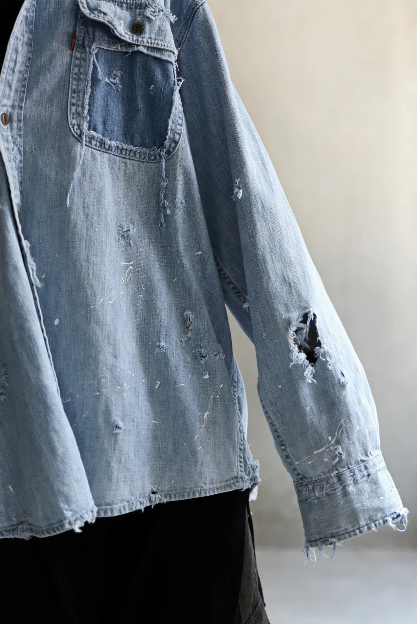 RESURRECTION HANDMADE distressed triple-stitch denim shirt (LIGHT BLUE) - Image 13