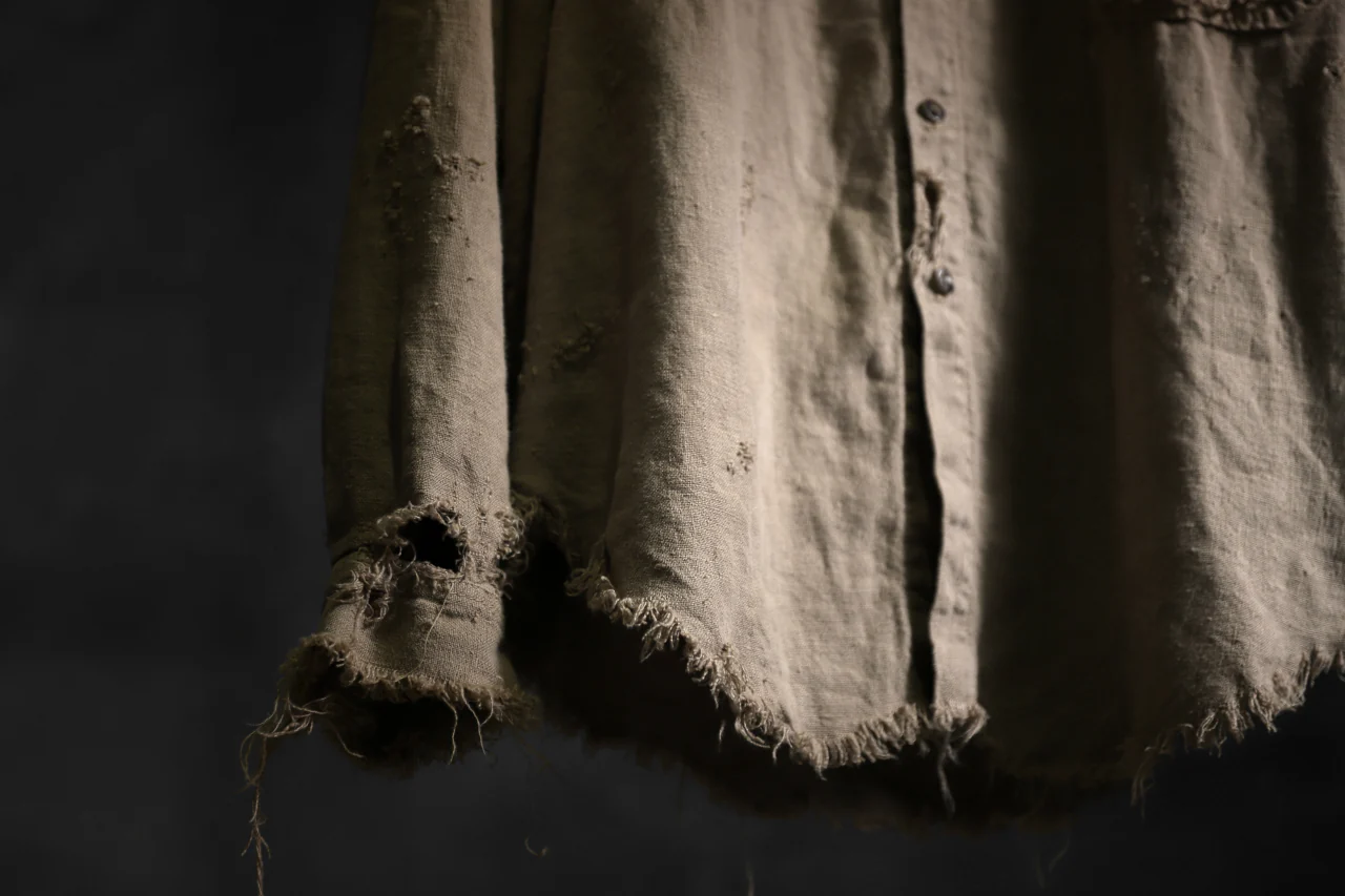 RESURRECTION HANDMADE vintage damage linen work shirt (SAND BEIGE) - Image 28