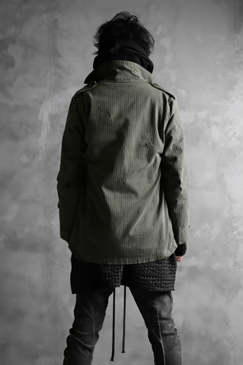 RESURRECTION HANDMADE vintage damage military herringbone shirt (KHAKI GREEN) - Image 14