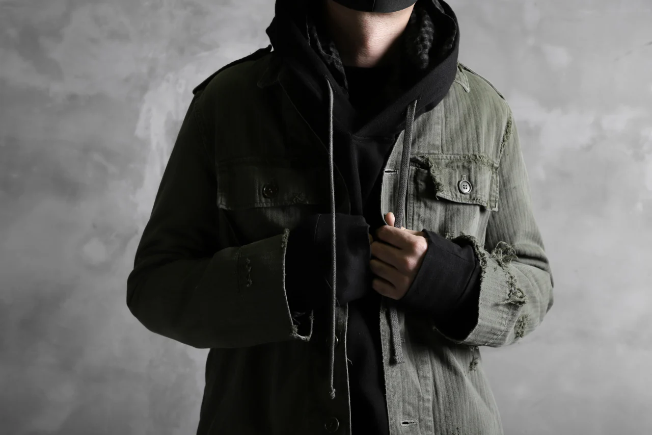 RESURRECTION HANDMADE vintage damage military herringbone shirt (KHAKI GREEN) - Image 28