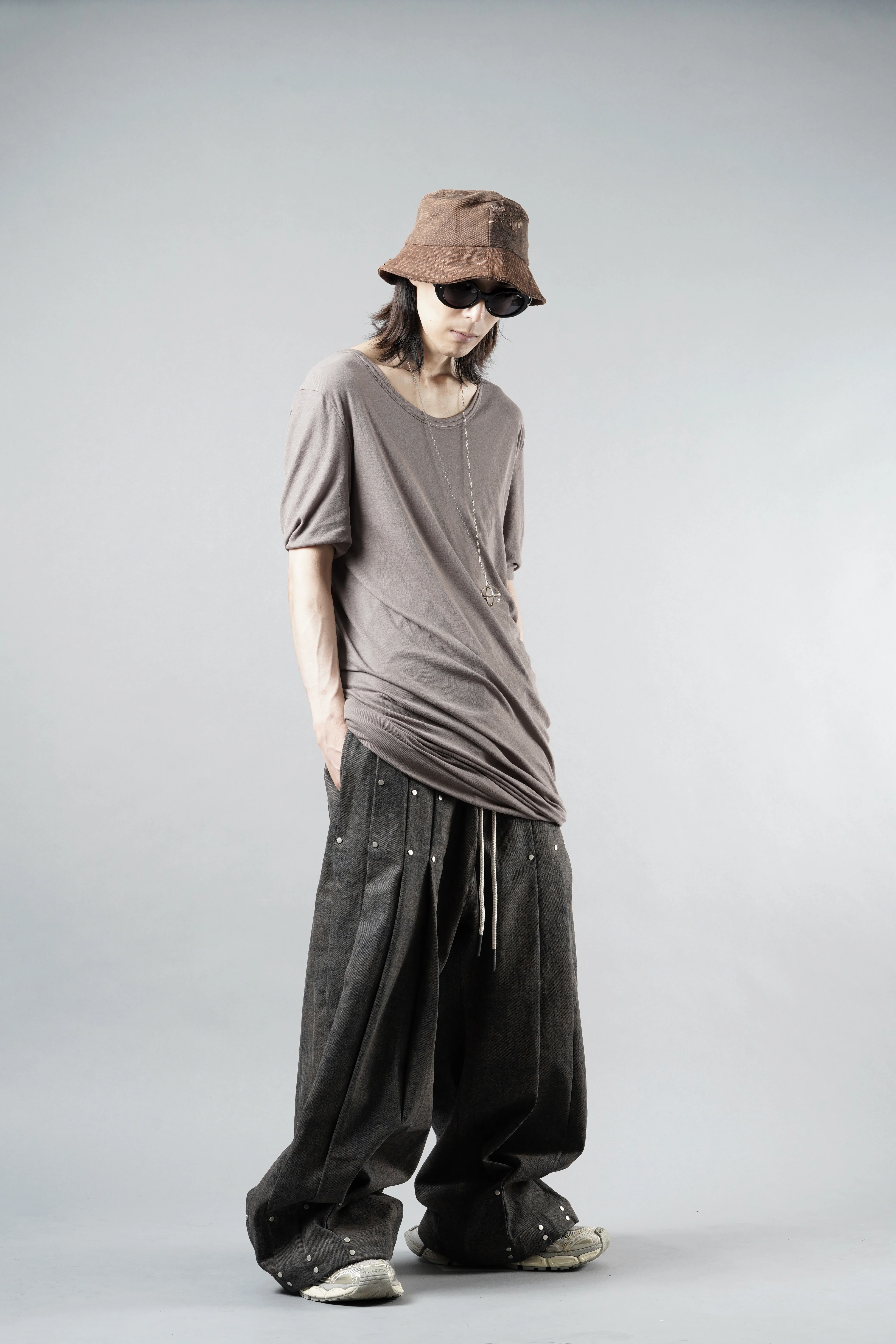 【SAMPLE SALE】A.F ARTEFACT BOMBER HEAT® CURVED SARROUEL SKINNY (INDIGO)