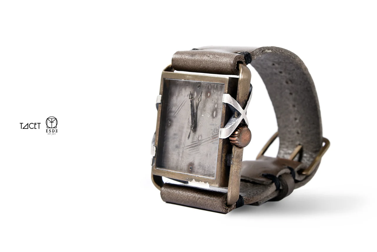 TACET x ESDE - Pyramid watch in brass with Black Diamond (Automatic) - Image 42