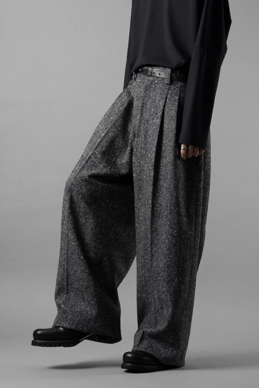 TARO HORIUCHI / th products Extra Volumed Tapered Trousers / Bishu Nep Tweed (grey) - Image 15